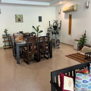 6+ BHK House for Sale in Sukhdev Vihar, Delhi