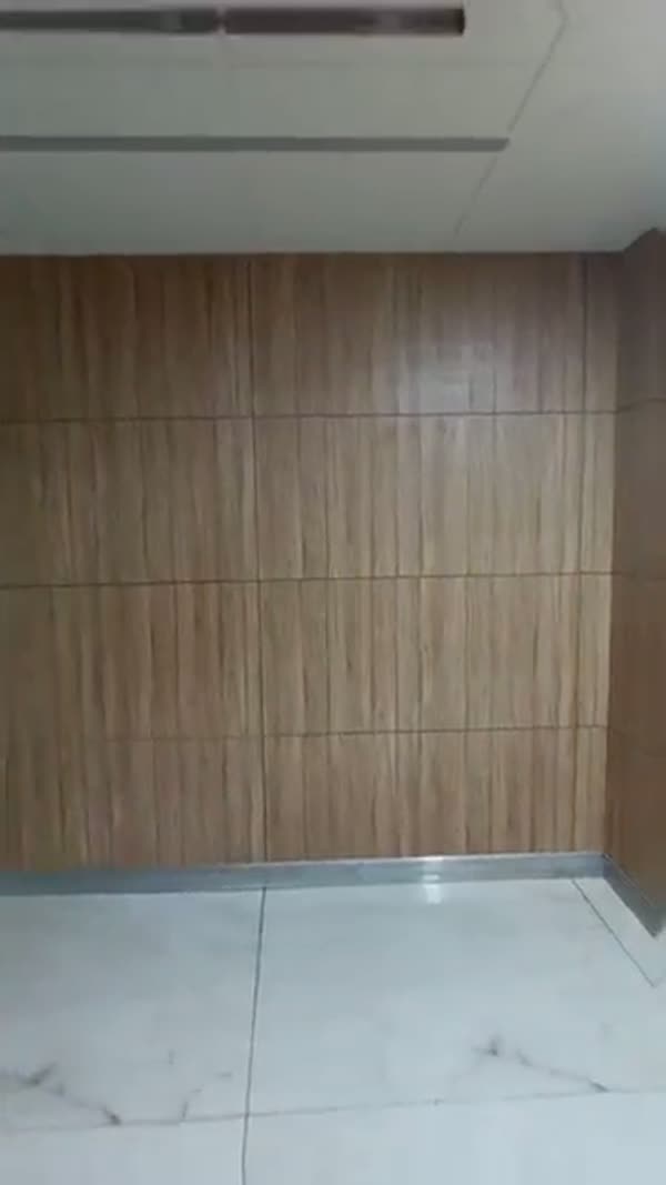 Centrum Mall, Sultanpur Metro Station